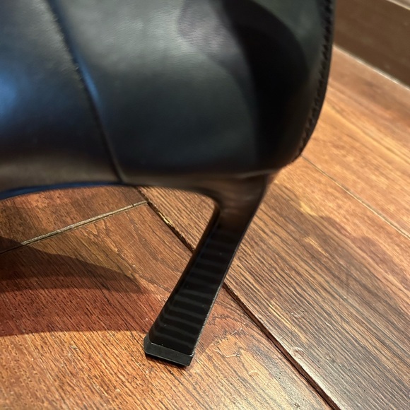 BCBGeneration Bullit booties, black, size 10 - Picture 6 of 16